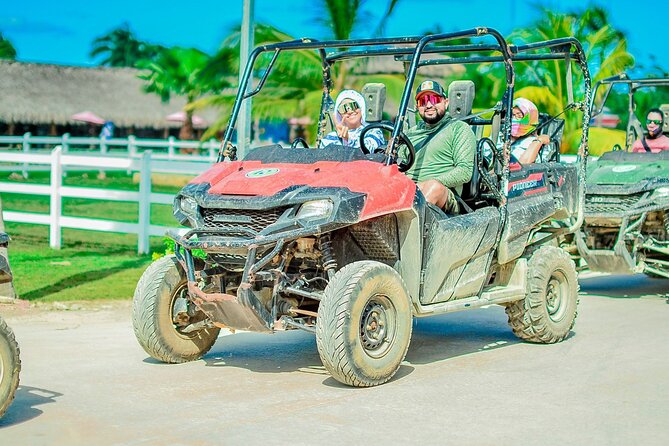 Vip Punta cana Buggies - Driving a Polaris on narrow rural trails