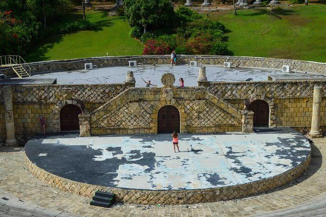 Visit To Altos de Chavón - Is $135 per group a fair price?