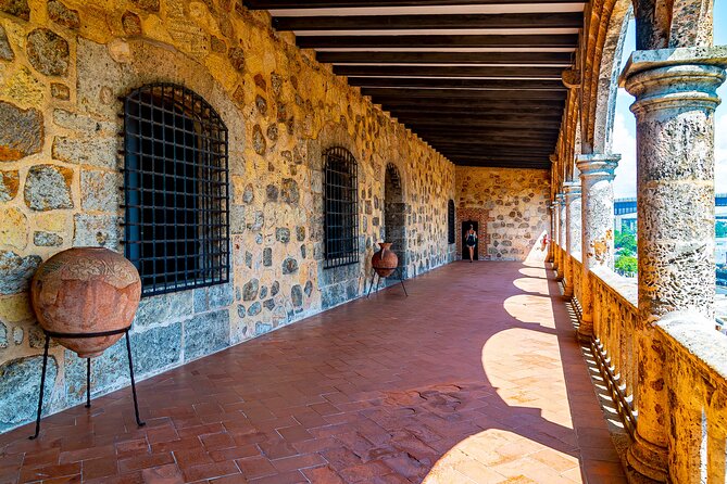 Walking Tour from Santo Domingo City - Calle Las Damas, the short walk with a big story