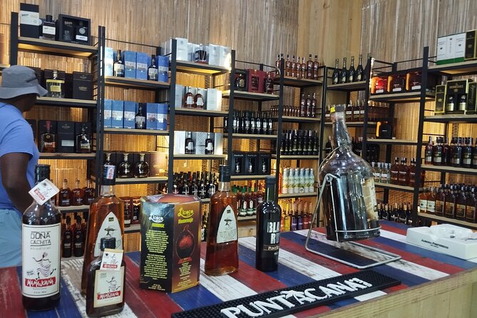 World Mart Souvenirs Store - Guided Tour - What pickup and a small group mean for your day